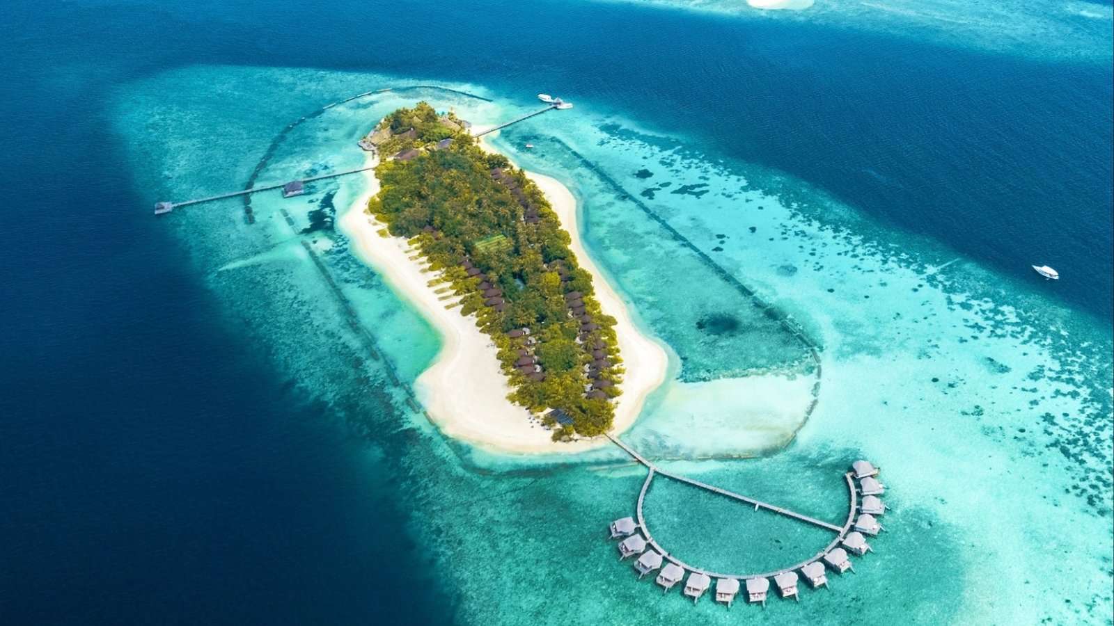 Komandoo, the 18+ years Adults Only resort in Maldives